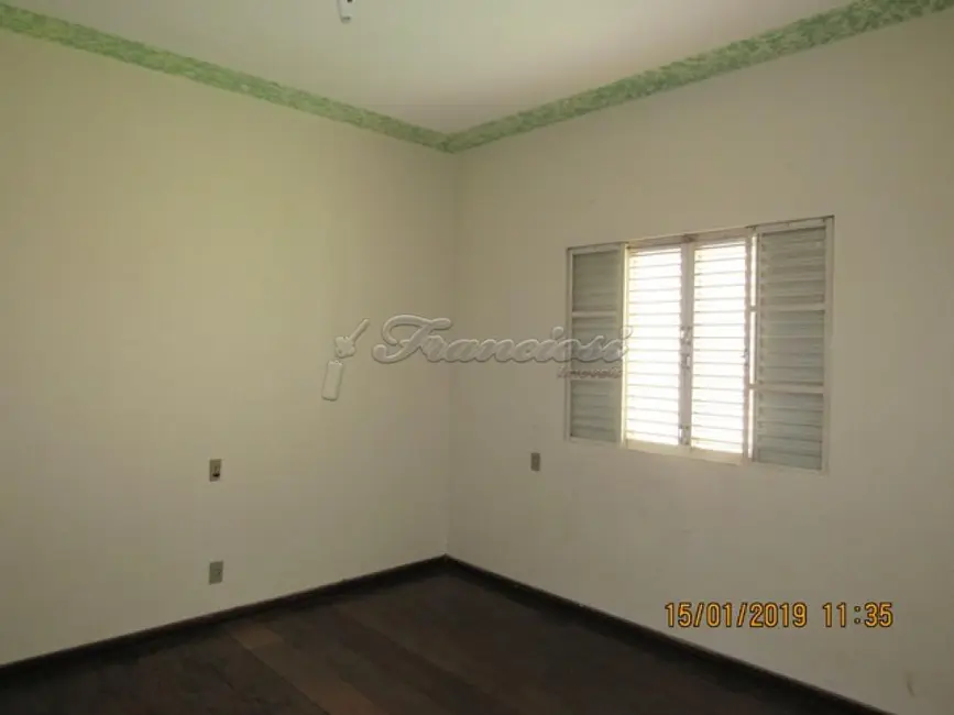 Casa com 4 quartos à venda, 450m2 em Vila Barth, Itapetininga - SP - imagem 8 Foto 8 de Casa com 4 quartos à venda, 450m2 em Vila Barth, Itapetininga - SP