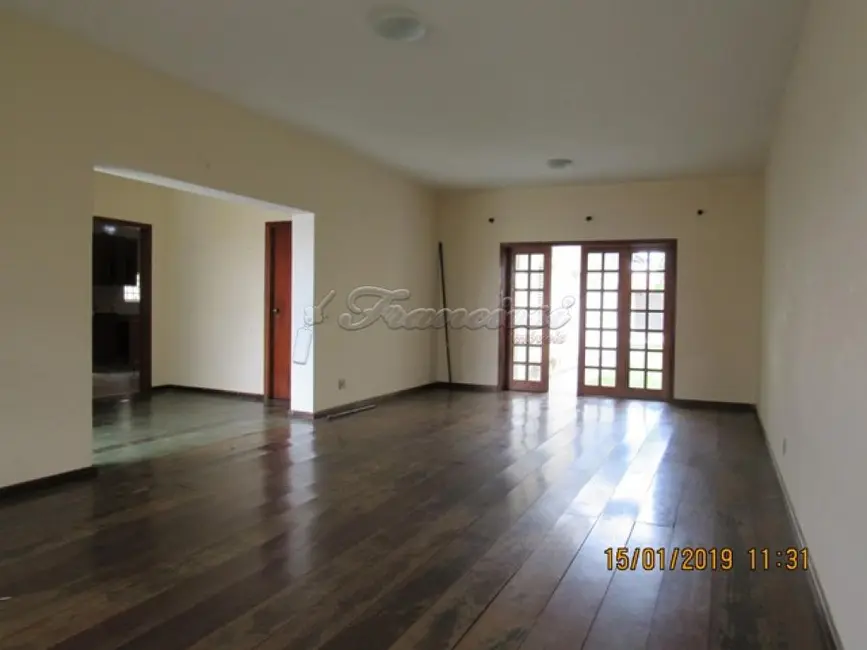 Foto 2 de Casa com 4 quartos à venda, 450m2 em Vila Barth, Itapetininga - SP