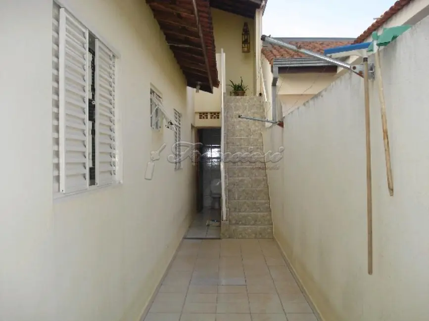 Casa com 3 quartos à venda, 150m2 em Parque Atenas do Sul, Itapetininga - SP - imagem 9 Foto 9 de Casa com 3 quartos à venda, 150m2 em Parque Atenas do Sul, Itapetininga - SP