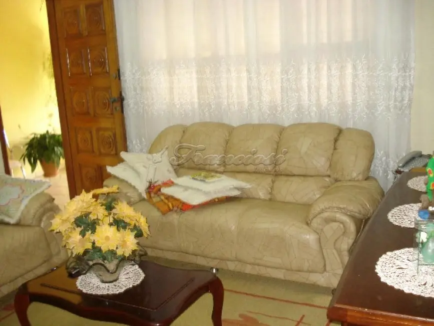 Foto 2 de Casa com 3 quartos à venda, 150m2 em Parque Atenas do Sul, Itapetininga - SP