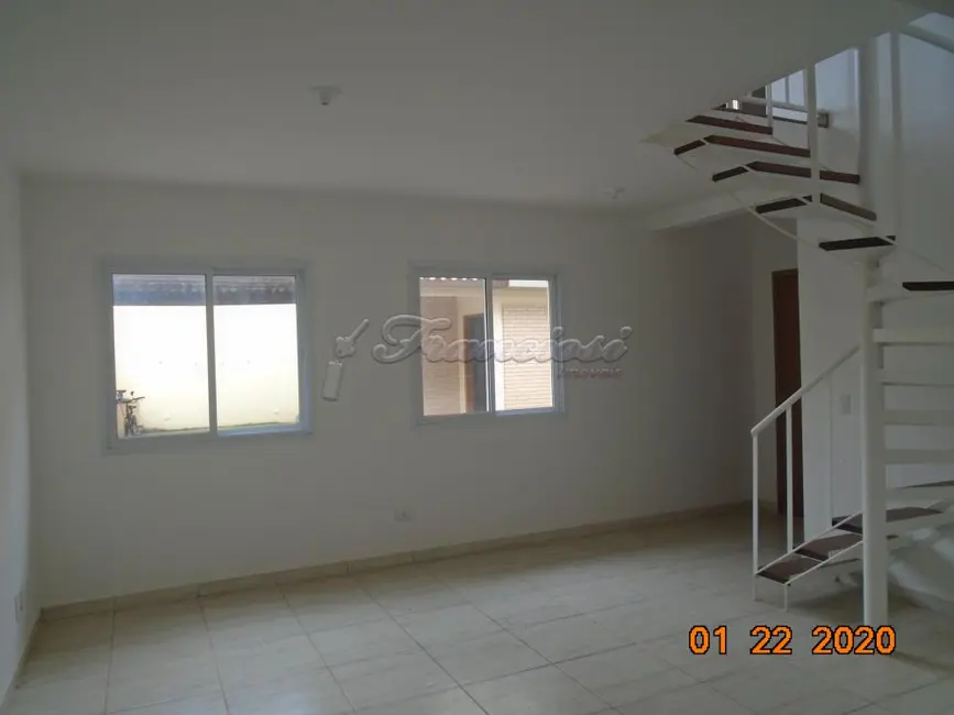 Casa de Condomínio com 3 quartos à venda, 111m2 em Parque Atenas do Sul, Itapetininga - SP - imagem 4 Foto 4 de Casa de Condomínio com 3 quartos à venda, 111m2 em Parque Atenas do Sul, Itapetininga - SP