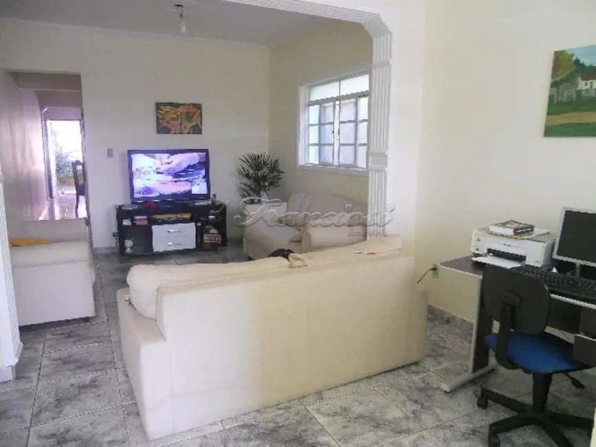 Foto 1 de Casa com 3 quartos à venda, 180m2 em Vila Barth, Itapetininga - SP