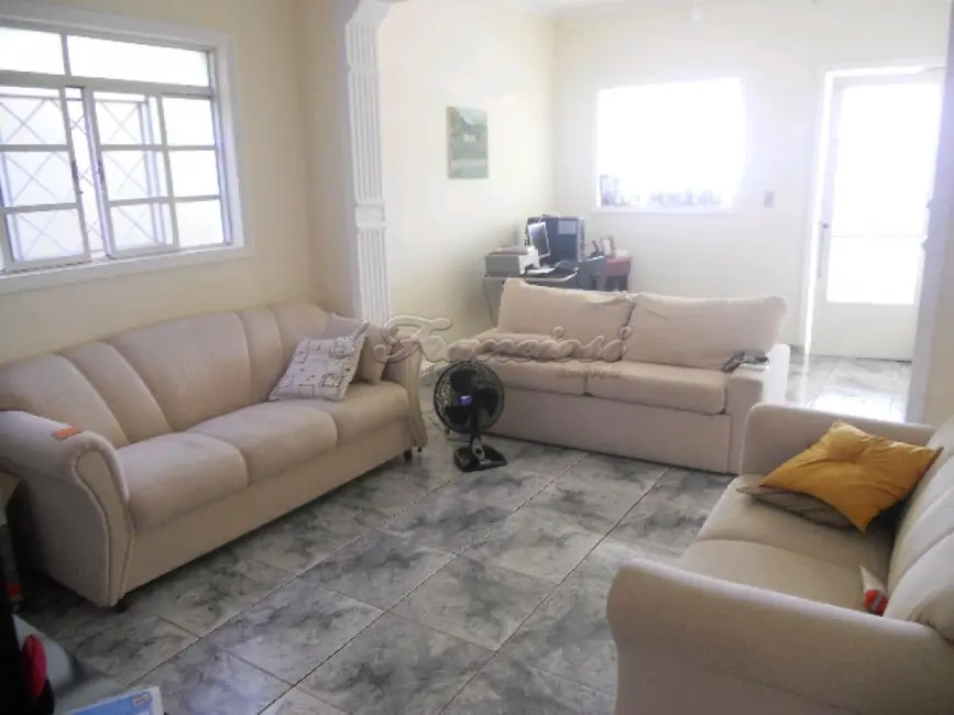 Foto 2 de Casa com 3 quartos à venda, 180m2 em Vila Barth, Itapetininga - SP