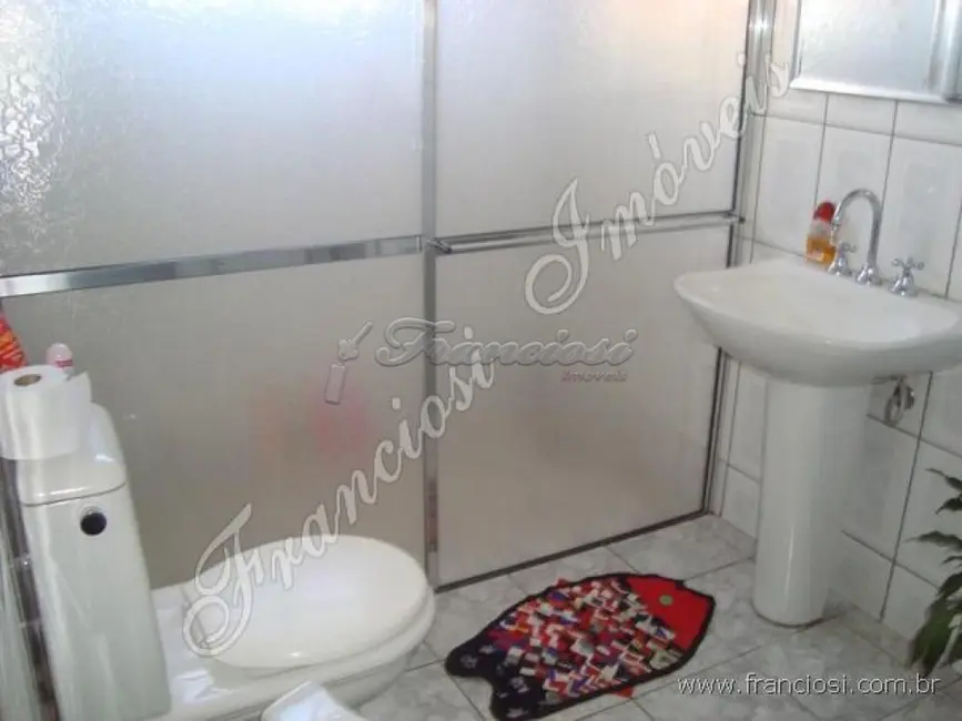 Casa com 3 quartos à venda, 166m2 em Jardim Fogaça, Itapetininga - SP - imagem 5 Foto 5 de Casa com 3 quartos à venda, 166m2 em Jardim Fogaça, Itapetininga - SP