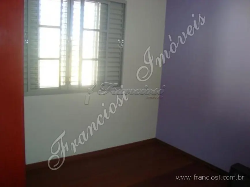 Casa com 3 quartos à venda, 166m2 em Jardim Fogaça, Itapetininga - SP - imagem 8 Foto 8 de Casa com 3 quartos à venda, 166m2 em Jardim Fogaça, Itapetininga - SP