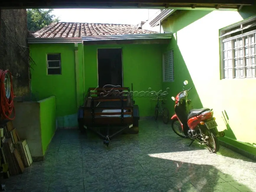 Casa com 3 quartos à venda, 109m2 em Itapetininga - SP - imagem 1 Foto 1 de Casa com 3 quartos à venda, 109m2 em Itapetininga - SP