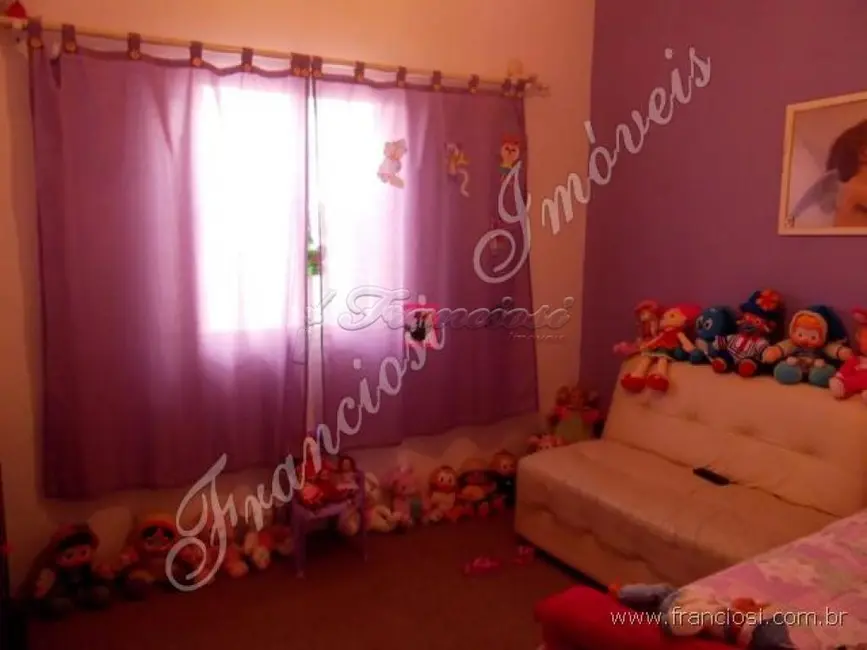 Casa com 4 quartos à venda, 190m2 em Centro, Itapetininga - SP - imagem 4 Foto 4 de Casa com 4 quartos à venda, 190m2 em Centro, Itapetininga - SP