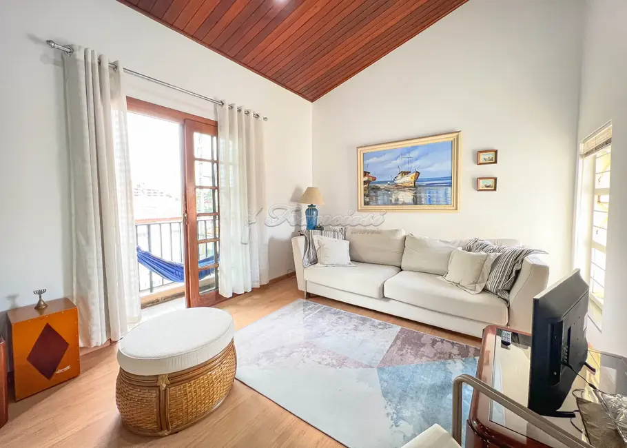 Foto 4 de Casa com 3 quartos à venda, 200m2 em Vila Rosa, Itapetininga - SP