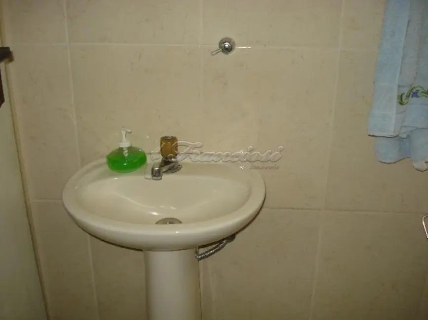 Loja com 3 quartos à venda, 230m2 em Centro, Itapetininga - SP - imagem 5 Foto 5 de Loja com 3 quartos à venda, 230m2 em Centro, Itapetininga - SP