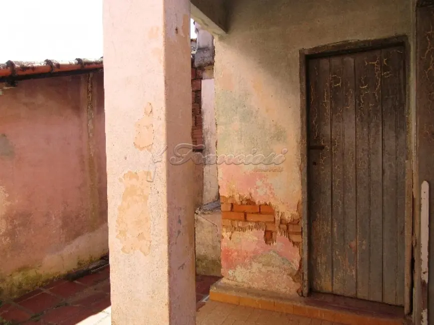 Casa com 2 quartos à venda, 117m2 em Vila Vendramini, Itapetininga - SP - imagem 4 Foto 4 de Casa com 2 quartos à venda, 117m2 em Vila Vendramini, Itapetininga - SP