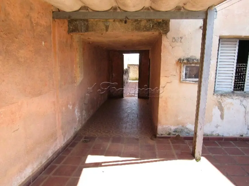 Casa com 2 quartos à venda, 117m2 em Vila Vendramini, Itapetininga - SP - imagem 1 Foto 1 de Casa com 2 quartos à venda, 117m2 em Vila Vendramini, Itapetininga - SP