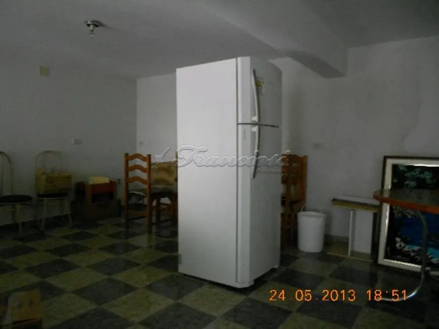 Casa com 3 quartos à venda, 300m2 em Angatuba - SP - imagem 5 Foto 5 de Casa com 3 quartos à venda, 300m2 em Angatuba - SP