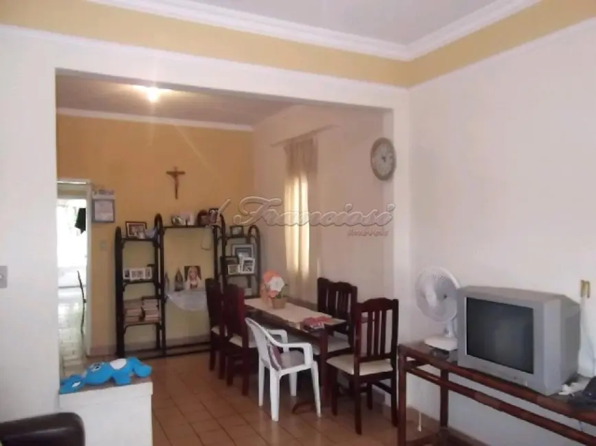 Foto 1 de Casa com 3 quartos à venda, 172m2 em Vila Rio Branco, Itapetininga - SP