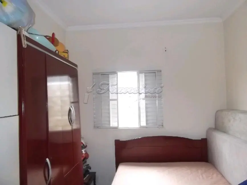Casa com 3 quartos à venda, 172m2 em Vila Rio Branco, Itapetininga - SP - imagem 3 Foto 3 de Casa com 3 quartos à venda, 172m2 em Vila Rio Branco, Itapetininga - SP