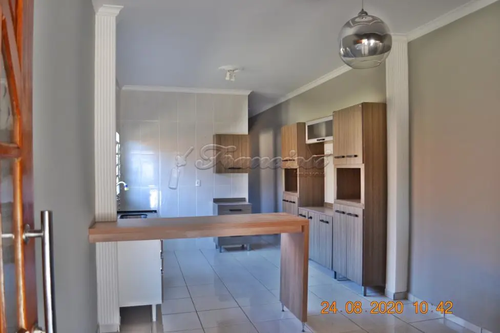 Foto 1 de Casa com 2 quartos à venda, 85m2 em Vila Piedade, Itapetininga - SP