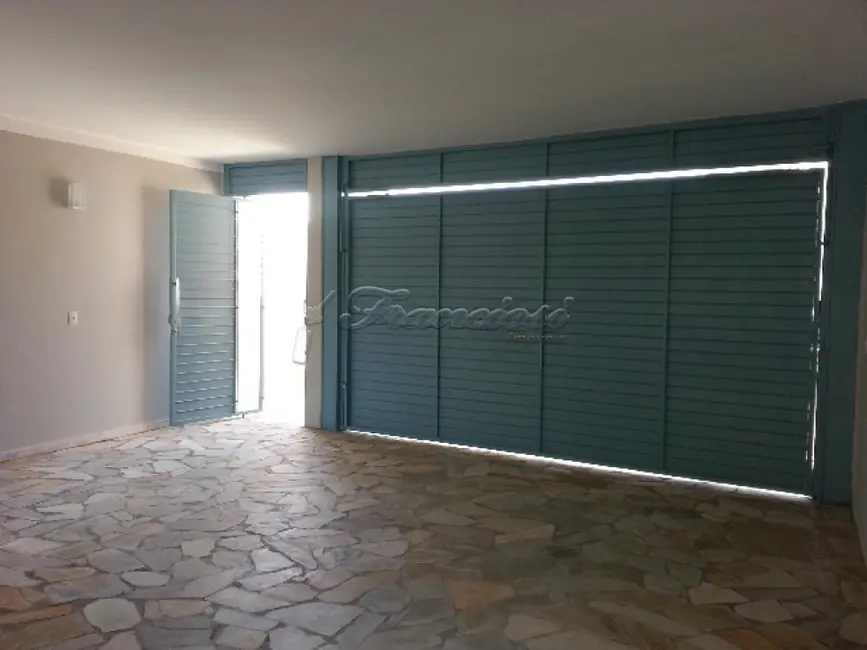 Foto 3 de Casa com 2 quartos à venda, 155m2 em Vila Alves, Itapetininga - SP