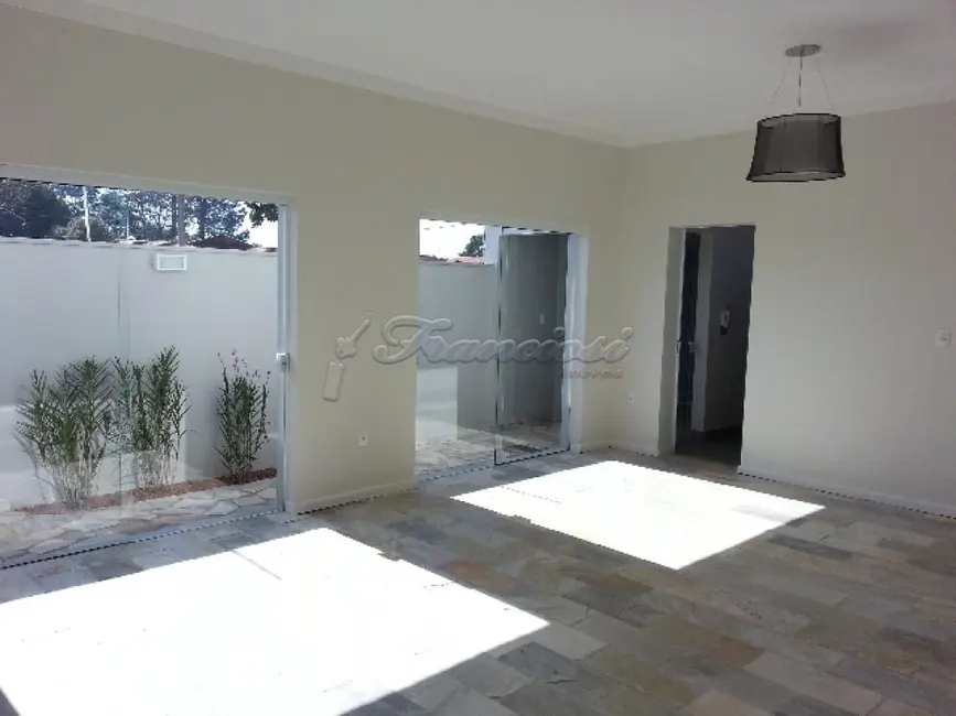 Foto 6 de Casa com 2 quartos à venda, 155m2 em Vila Alves, Itapetininga - SP
