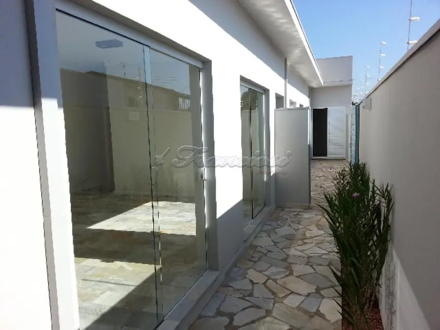 Foto 4 de Casa com 2 quartos à venda, 155m2 em Vila Alves, Itapetininga - SP