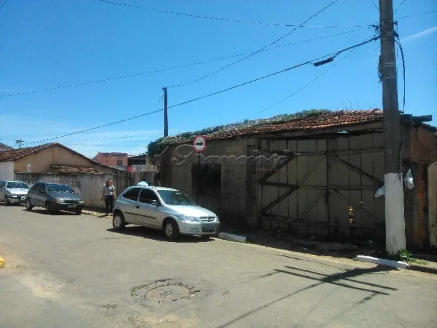 Prédio Inteiro com 2 quartos à venda, 2000m2 em Centro, Guarei - SP - imagem 7 Foto 7 de Prédio Inteiro com 2 quartos à venda, 2000m2 em Centro, Guarei - SP