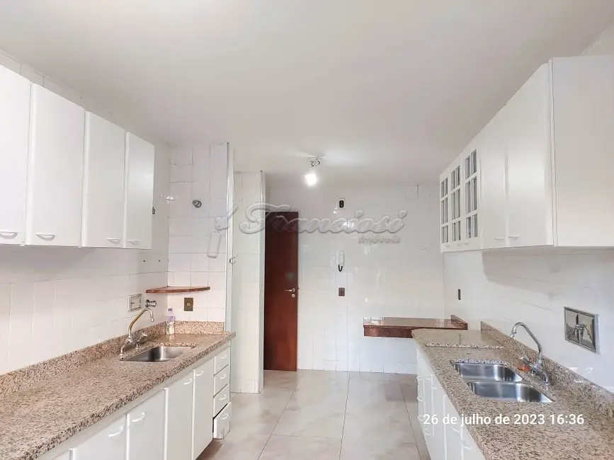 Casa com 4 quartos à venda, 370m2 em Centro, Itapetininga - SP - imagem 5 Foto 5 de Casa com 4 quartos à venda, 370m2 em Centro, Itapetininga - SP