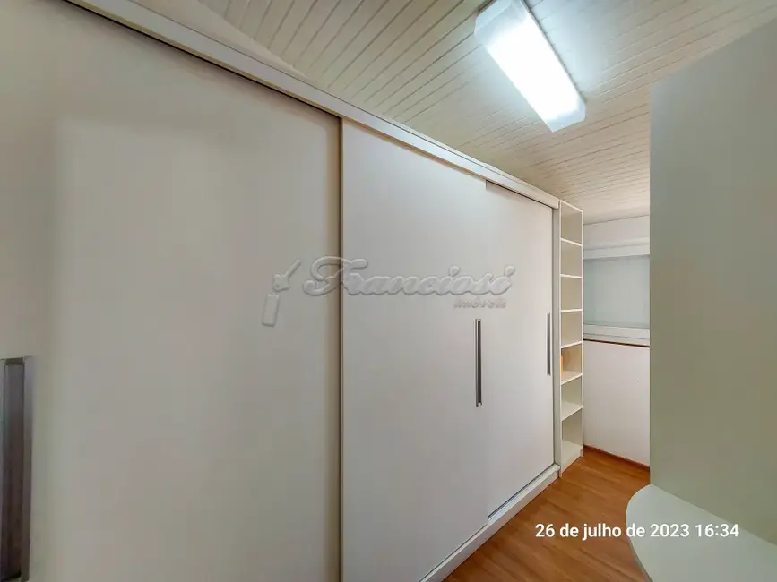 Casa com 4 quartos à venda, 370m2 em Centro, Itapetininga - SP - imagem 8 Foto 8 de Casa com 4 quartos à venda, 370m2 em Centro, Itapetininga - SP