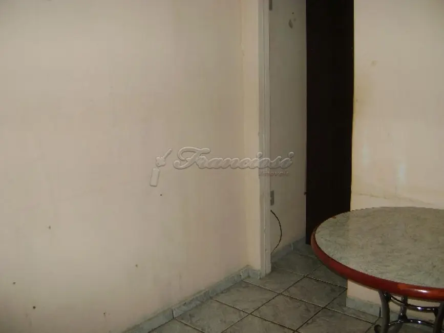 Foto 8 de Casa com 3 quartos à venda, 250m2 em Vila Macia, Itapetininga - SP