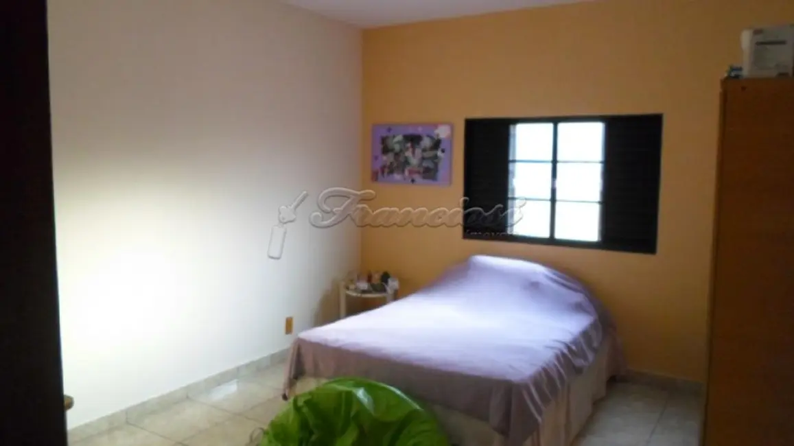 Casa com 5 quartos à venda, 125m2 em Vila Mazarino, Itapetininga - SP - imagem 7 Foto 7 de Casa com 5 quartos à venda, 125m2 em Vila Mazarino, Itapetininga - SP