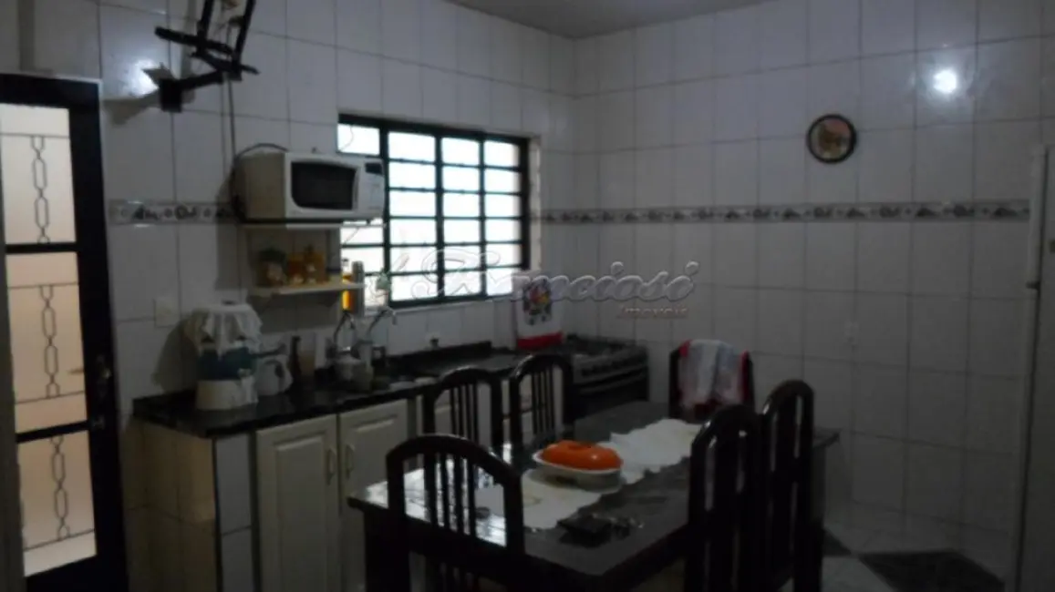 Casa com 5 quartos à venda, 125m2 em Vila Mazarino, Itapetininga - SP - imagem 5 Foto 5 de Casa com 5 quartos à venda, 125m2 em Vila Mazarino, Itapetininga - SP