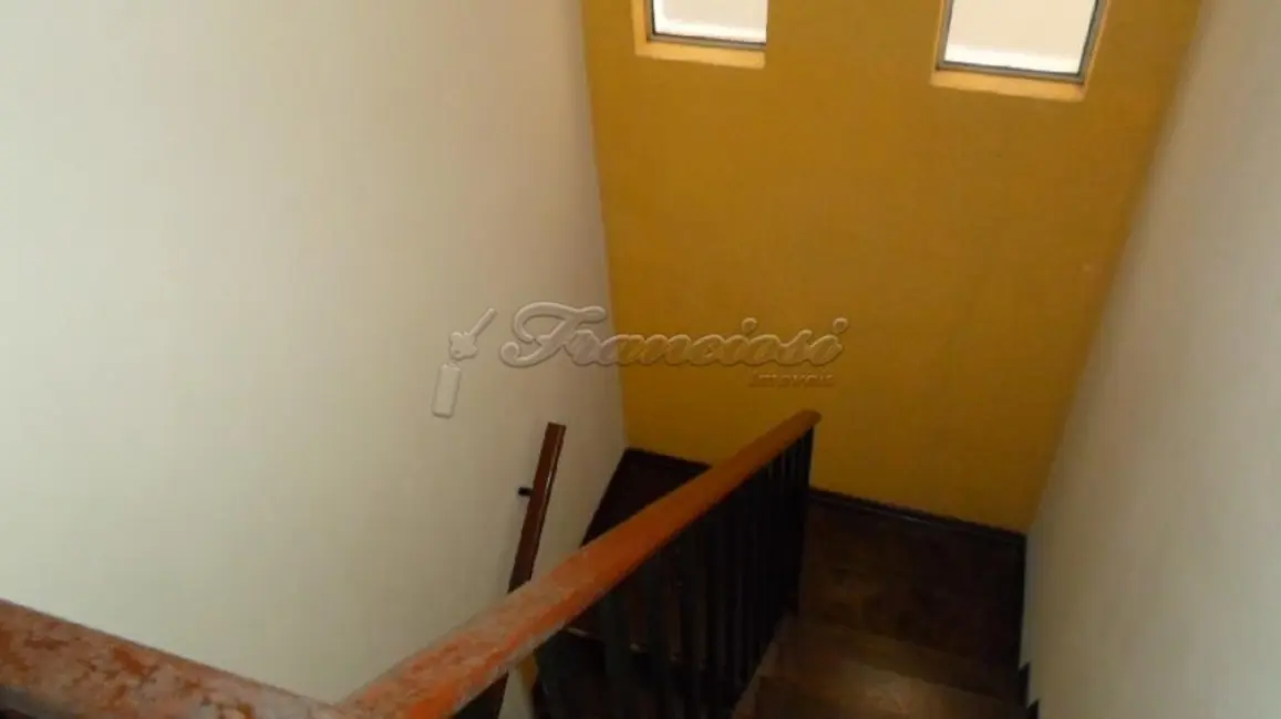 Casa com 5 quartos à venda, 125m2 em Vila Mazarino, Itapetininga - SP - imagem 8 Foto 8 de Casa com 5 quartos à venda, 125m2 em Vila Mazarino, Itapetininga - SP