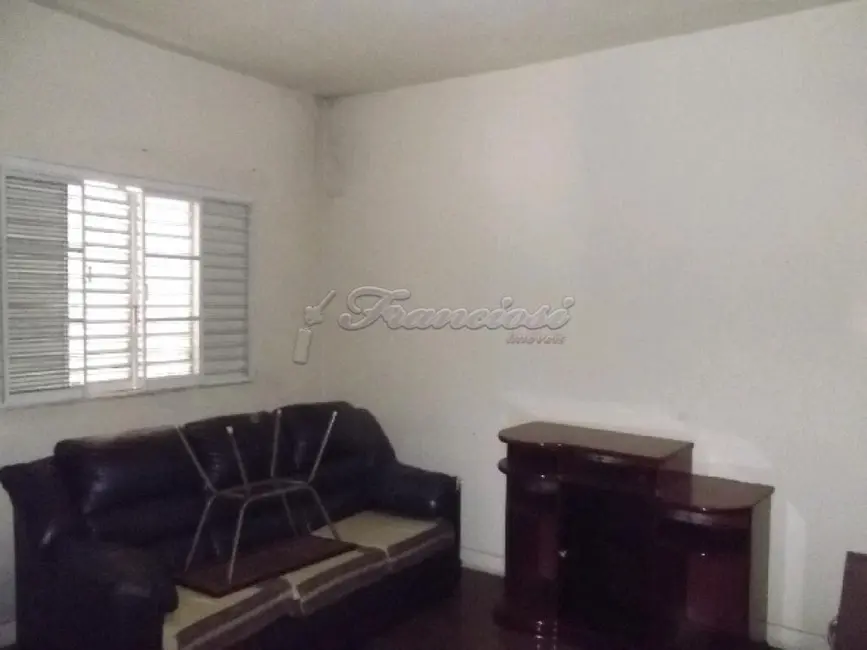 Foto 8 de Casa com 2 quartos à venda, 150m2 em Centro, Itapetininga - SP