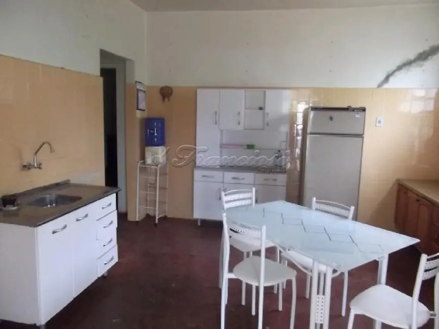 Foto 4 de Casa com 2 quartos à venda, 150m2 em Centro, Itapetininga - SP