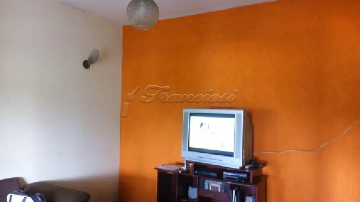 Foto 2 de Casa com 3 quartos à venda, 84m2 em Vila São José, Itapetininga - SP