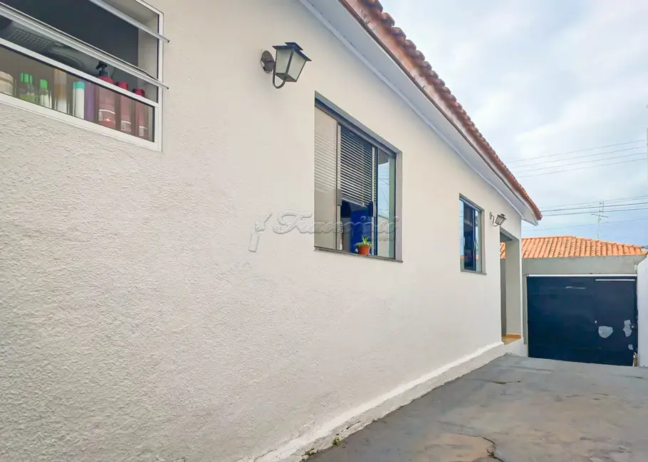 Foto 2 de Casa com 4 quartos à venda, 300m2 em Vila Barth, Itapetininga - SP