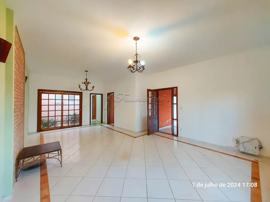 Casa com 4 quartos à venda, 600m2 em Itapetininga - SP - imagem 7 Foto 7 de Casa com 4 quartos à venda, 600m2 em Itapetininga - SP