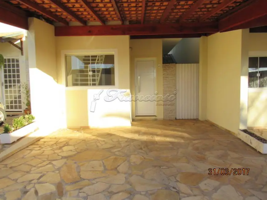 Foto 1 de Casa de Condomínio com 2 quartos à venda, 99m2 em Vila Piedade, Itapetininga - SP