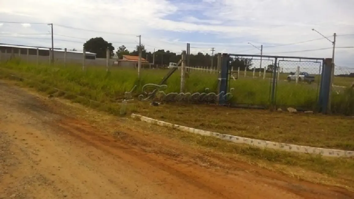 Fazenda / Haras à venda, 1700m2 em Vila Asem, Itapetininga - SP - imagem 2 Foto 2 de Fazenda / Haras à venda, 1700m2 em Vila Asem, Itapetininga - SP