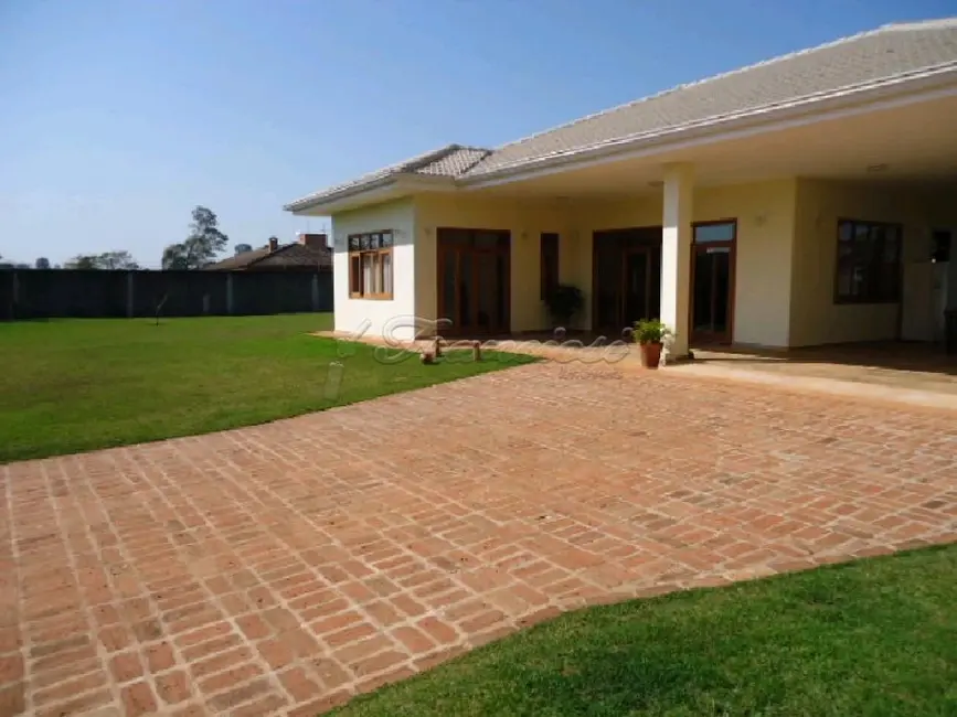 Casa com 3 quartos à venda, 350m2 em Estância Conceição, Itapetininga - SP - imagem 2 Foto 2 de Casa com 3 quartos à venda, 350m2 em Estância Conceição, Itapetininga - SP