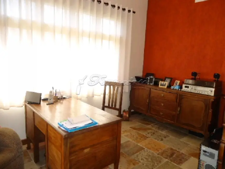 Casa com 3 quartos à venda, 350m2 em Estância Conceição, Itapetininga - SP - imagem 9 Foto 9 de Casa com 3 quartos à venda, 350m2 em Estância Conceição, Itapetininga - SP