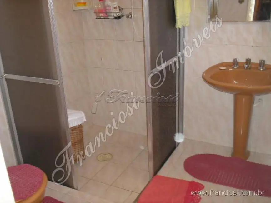 Casa com 4 quartos à venda, 380m2 em Centro, Itapetininga - SP - imagem 4 Foto 4 de Casa com 4 quartos à venda, 380m2 em Centro, Itapetininga - SP