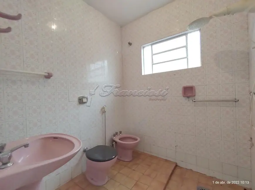 Casa com 2 quartos à venda, 153m2 em Centro, Itapetininga - SP - imagem 5 Foto 5 de Casa com 2 quartos à venda, 153m2 em Centro, Itapetininga - SP
