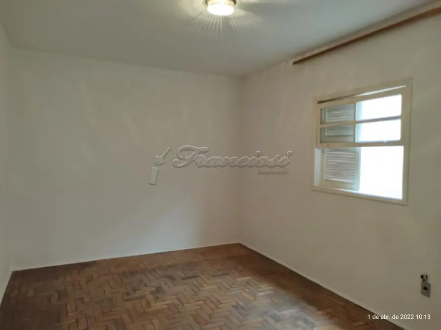 Casa com 2 quartos à venda, 153m2 em Centro, Itapetininga - SP - imagem 6 Foto 6 de Casa com 2 quartos à venda, 153m2 em Centro, Itapetininga - SP