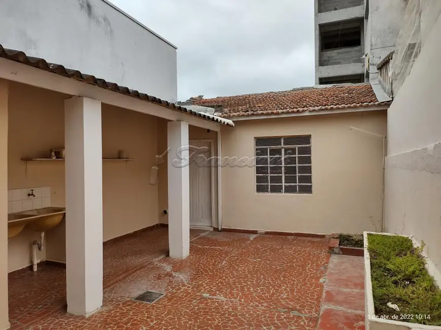 Casa com 2 quartos à venda, 153m2 em Centro, Itapetininga - SP - imagem 8 Foto 8 de Casa com 2 quartos à venda, 153m2 em Centro, Itapetininga - SP