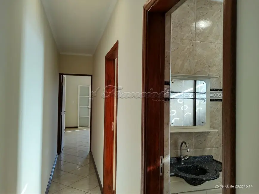 Foto 3 de Casa com 3 quartos à venda, 200m2 em Jardim Maricota, Itapetininga - SP