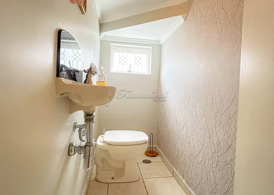 Casa com 3 quartos à venda, 200m2 em Jardim Fogaça, Itapetininga - SP - imagem 3 Foto 3 de Casa com 3 quartos à venda, 200m2 em Jardim Fogaça, Itapetininga - SP