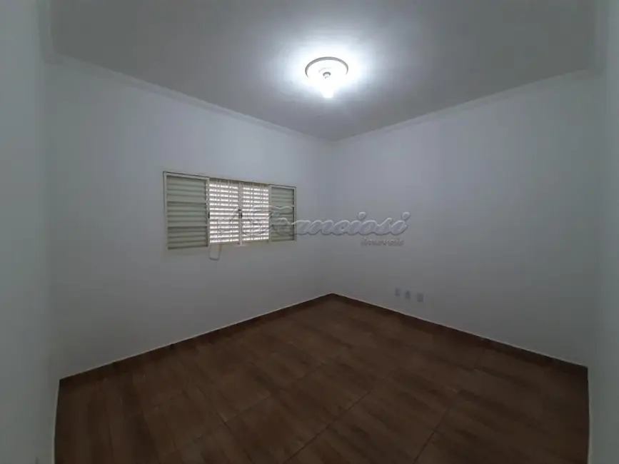 Casa com 2 quartos à venda, 108m2 em Vila Salém, Itapetininga - SP - imagem 7 Foto 7 de Casa com 2 quartos à venda, 108m2 em Vila Salém, Itapetininga - SP