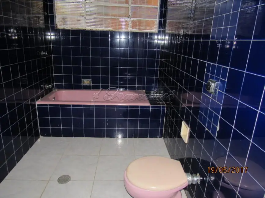 Casa com 4 quartos à venda, 377m2 em Centro, Itapetininga - SP - imagem 9 Foto 9 de Casa com 4 quartos à venda, 377m2 em Centro, Itapetininga - SP