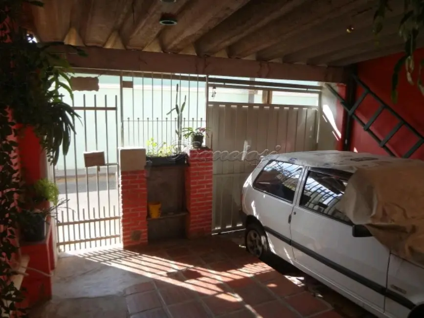 Casa com 2 quartos à venda, 136m2 em Vila Barth, Itapetininga - SP - imagem 2 Foto 2 de Casa com 2 quartos à venda, 136m2 em Vila Barth, Itapetininga - SP