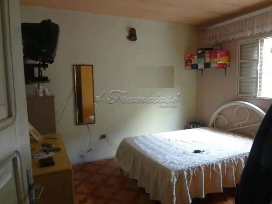 Casa com 2 quartos à venda, 136m2 em Vila Barth, Itapetininga - SP - imagem 8 Foto 8 de Casa com 2 quartos à venda, 136m2 em Vila Barth, Itapetininga - SP