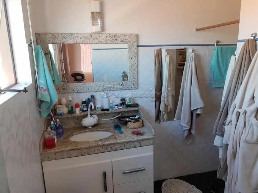 Foto 14 de Casa com 3 quartos à venda, 472m2 em Vila Nova, Itapetininga - SP