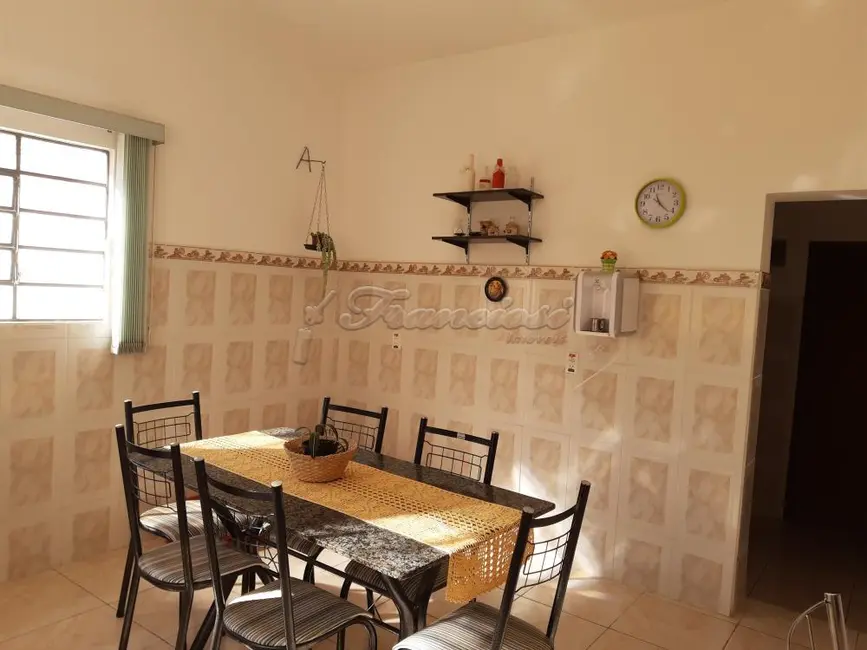 Foto 10 de Casa com 3 quartos à venda, 472m2 em Vila Nova, Itapetininga - SP